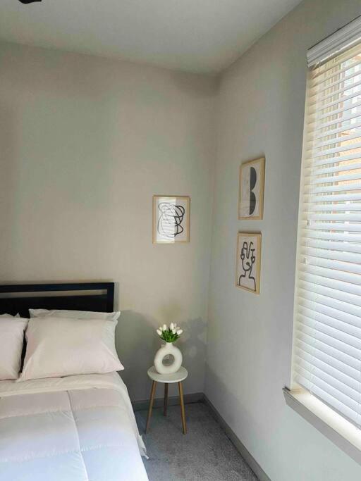 Downtown Luxury Apartment With Free Parking Space Oklahoma City Esterno foto
